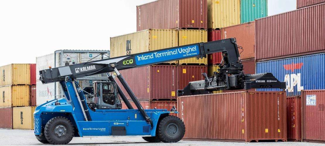 inertial navigation systems from Septentrio on Kalmar SmartPort solutions: container loader, reach stackers 