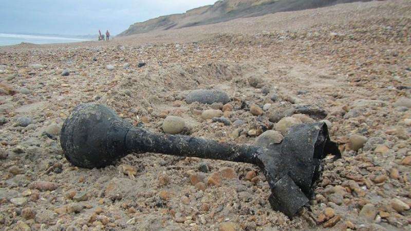 Worldwar2-mortar-bomb-on-beach