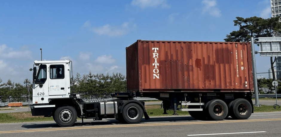 autounomous-truck-guided-by-GNSS-INS-Septentrio-Gangneung-Korea