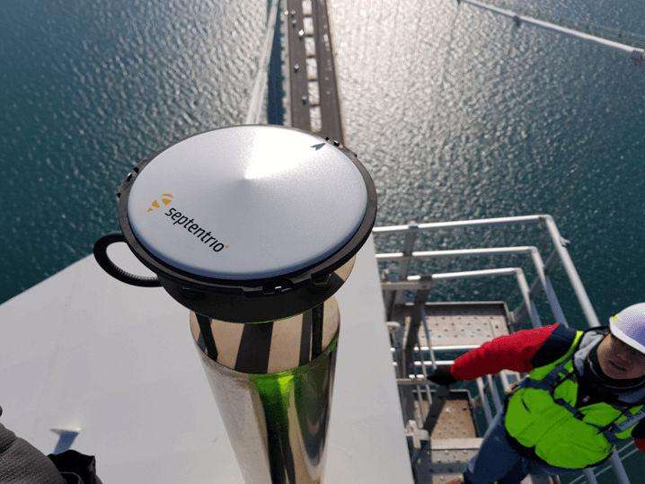 Structural-monitoring-automotive-bridge-Sepentrio-receiver+antennas